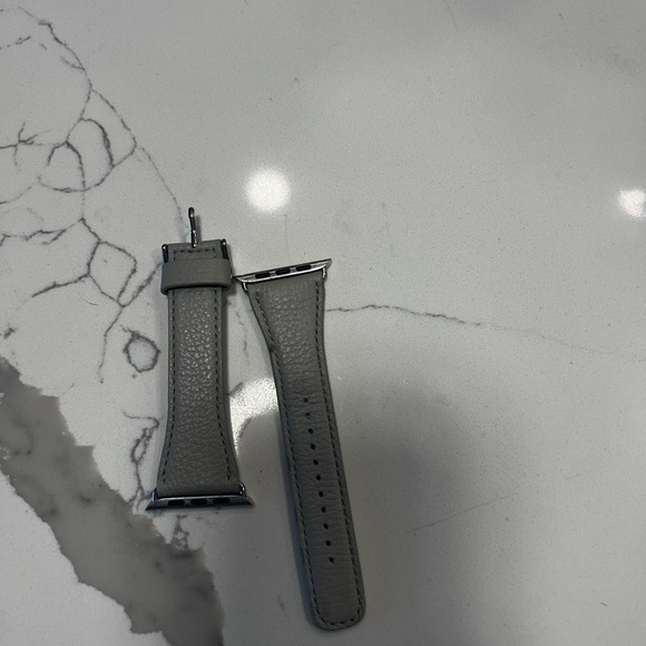 Grey Pebbled Leather Apple Watch Band 42mm - Picture 3 of 3